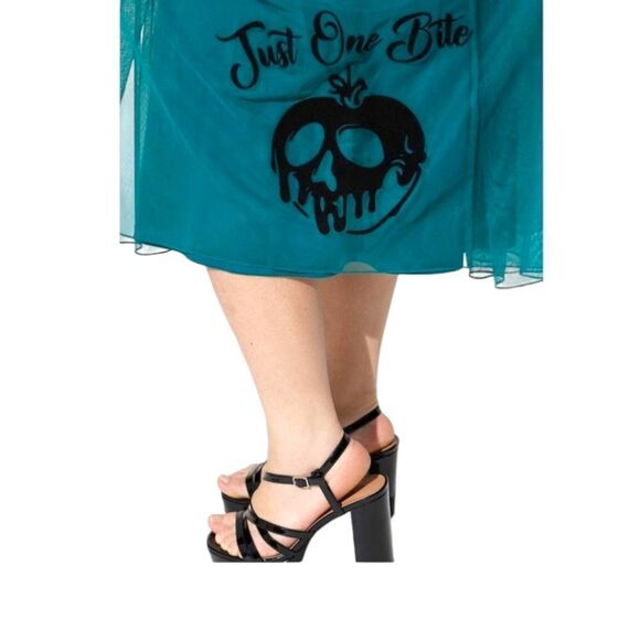 TORRID DISNEY RETRO VILLIANS COLLECTION Midi SKULL TULLE SKIRT 1X - Picture 4 of 16